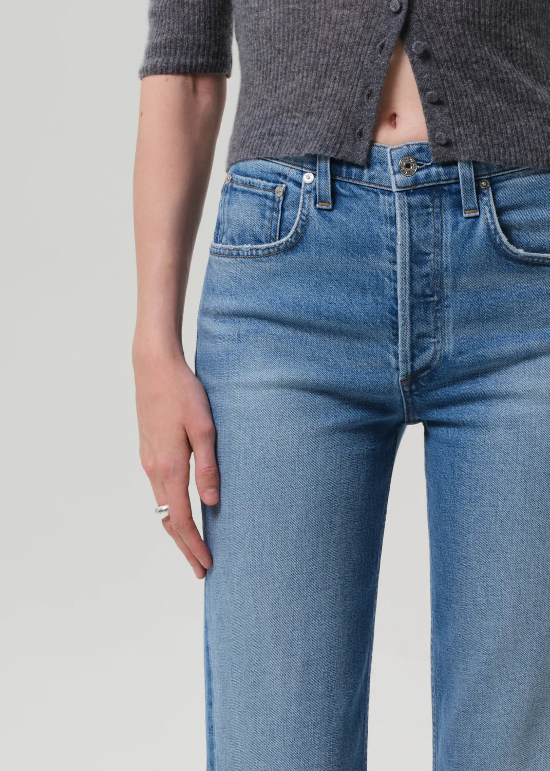 Delfina Straight in Odina