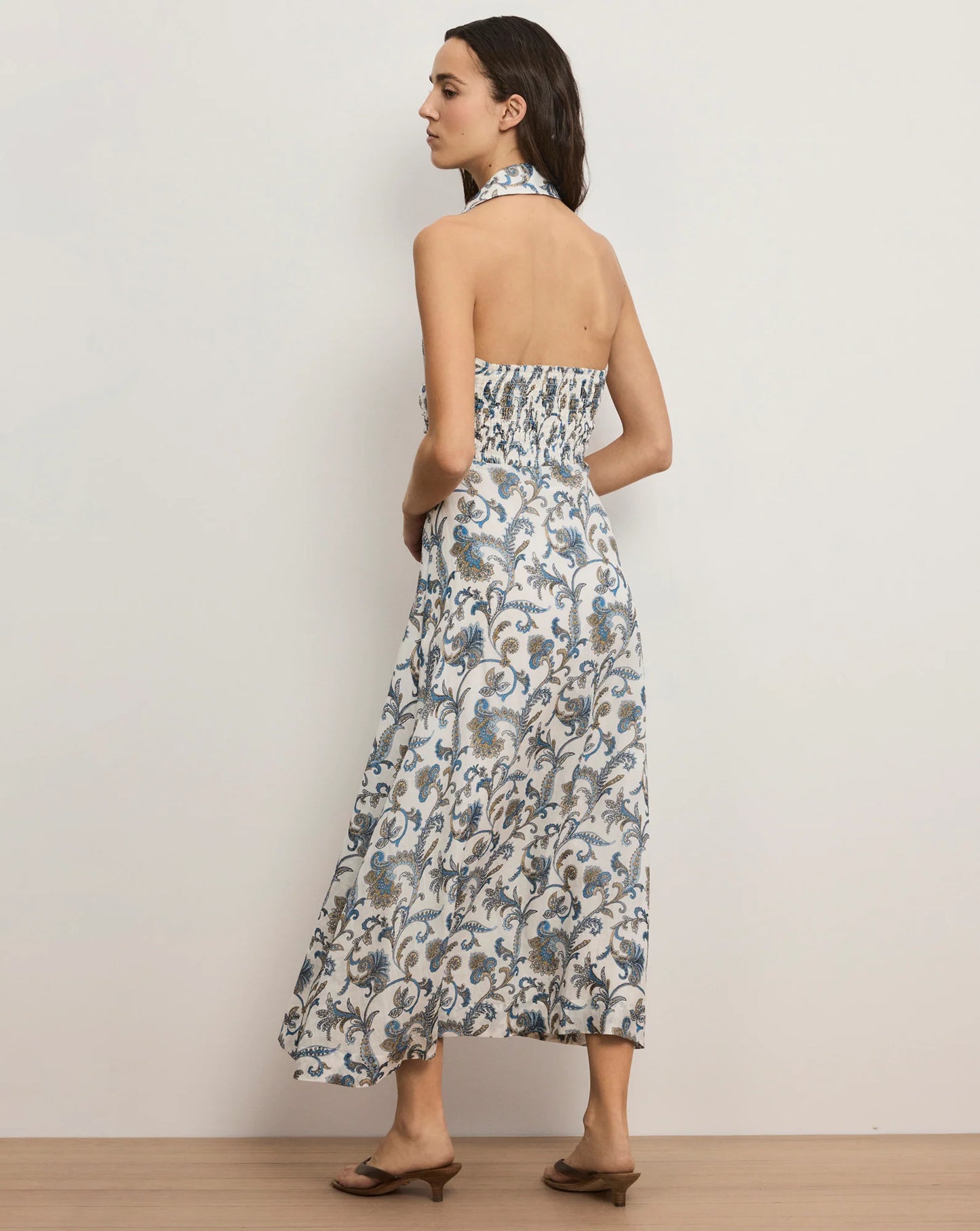 Mackey Paisley Halter Midi Dress in Dove Multi