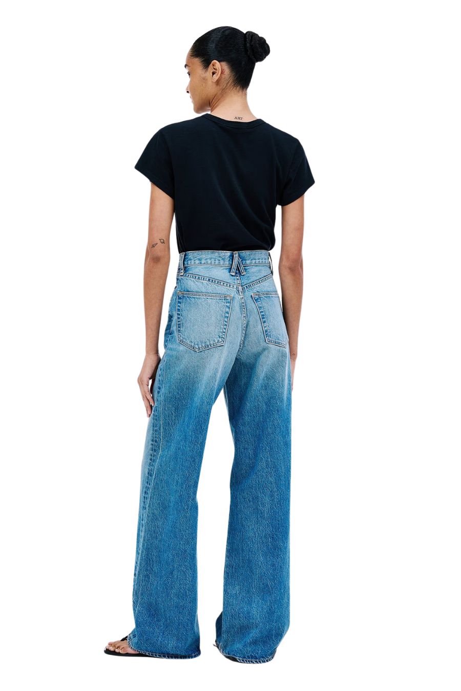 Eva in Forget Me Not