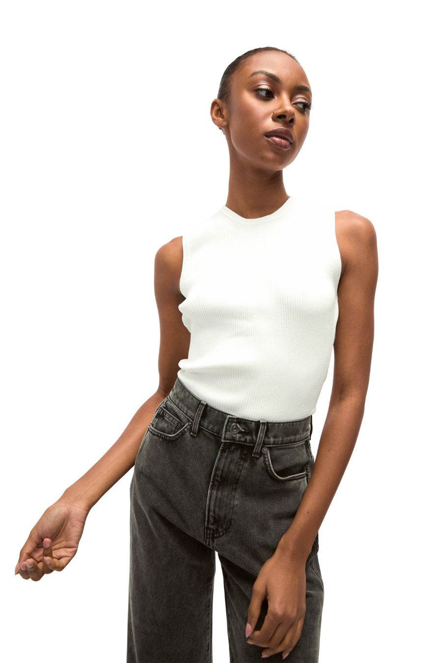 Crewneck Sid Sleeveless Pullover in Off-White