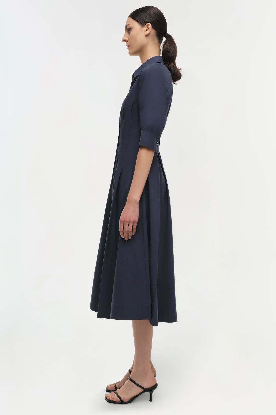 Jazz Pintuck Midi Dress in Midnight