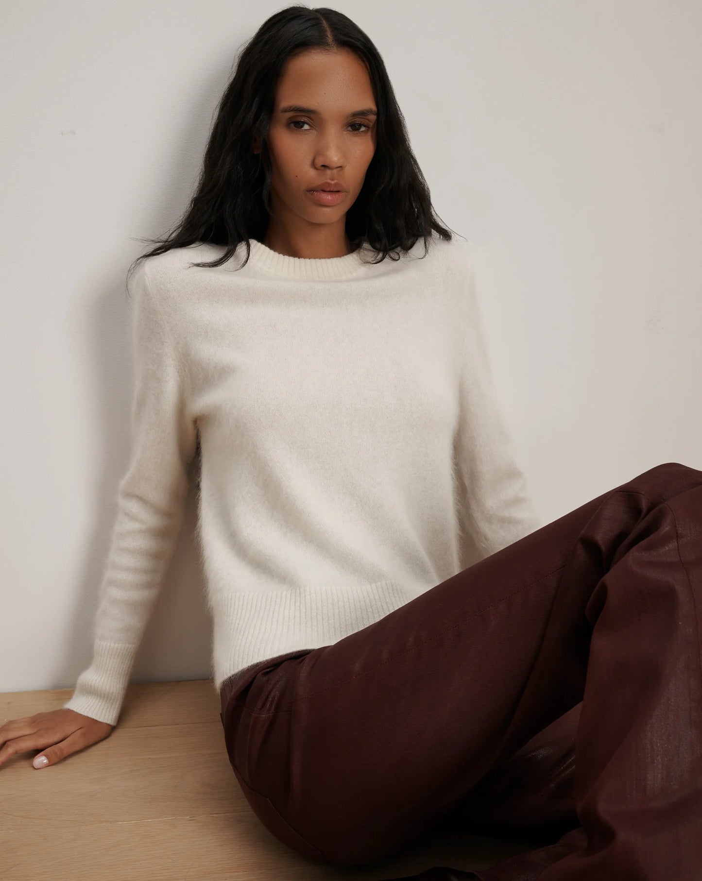 Pippen Brushed Cashmere Pullover in Ivory