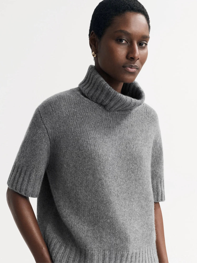 Short Sleeve Turtleneck in Grey