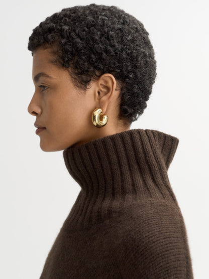 Girlfriend Turtleneck in Mocha