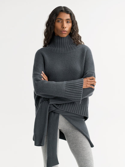 Girlfriend Turtleneck in Anthracite