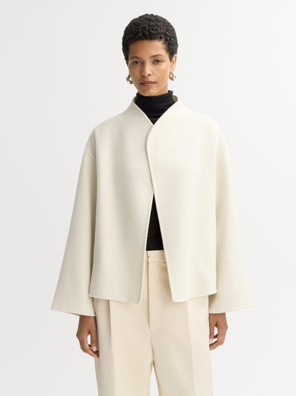 Short Jacket in Feather White