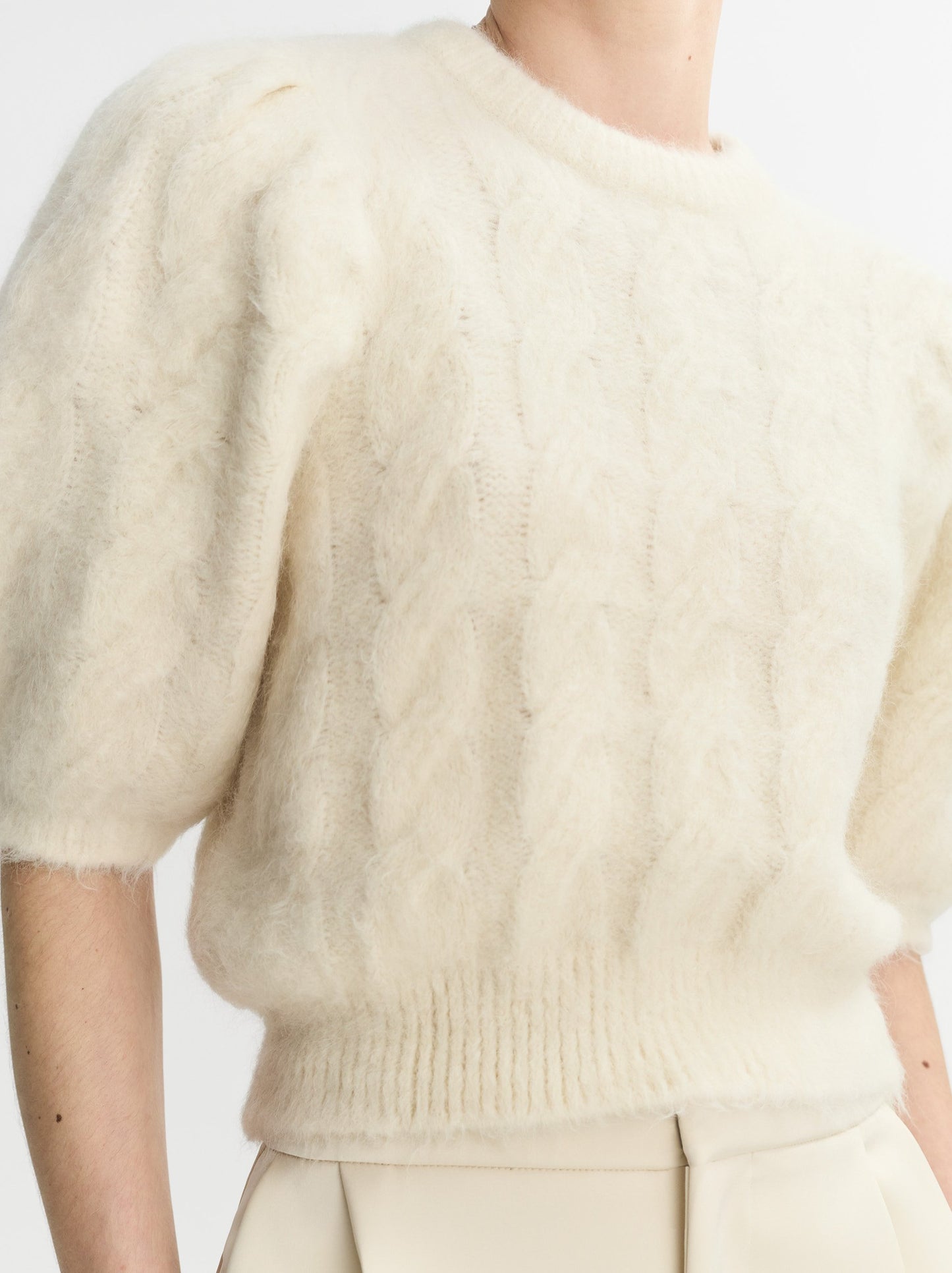 Alpaca Top in Feather White