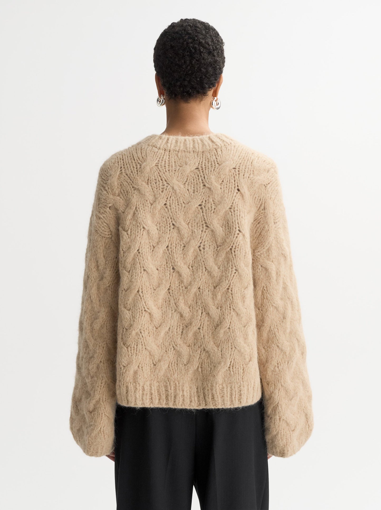 Chunky Cable Knit in Light Camel