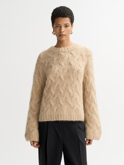 Chunky Cable Knit in Light Camel