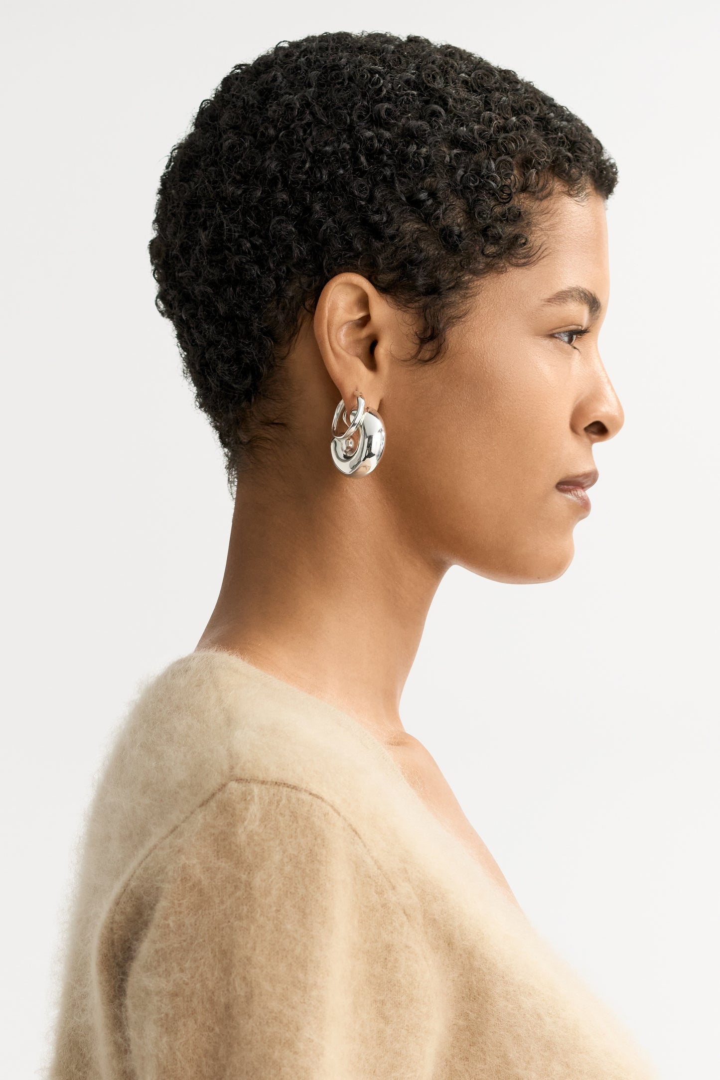 Brushed V-Neck T-Shirt in Camel