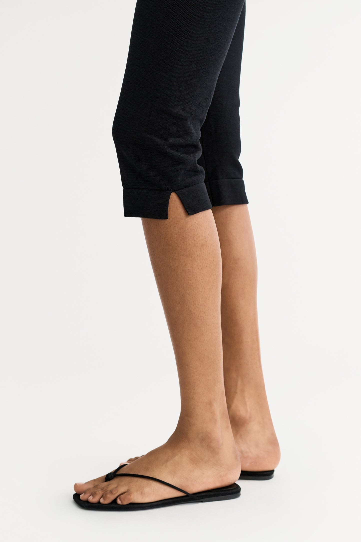 Capri Pant in Black