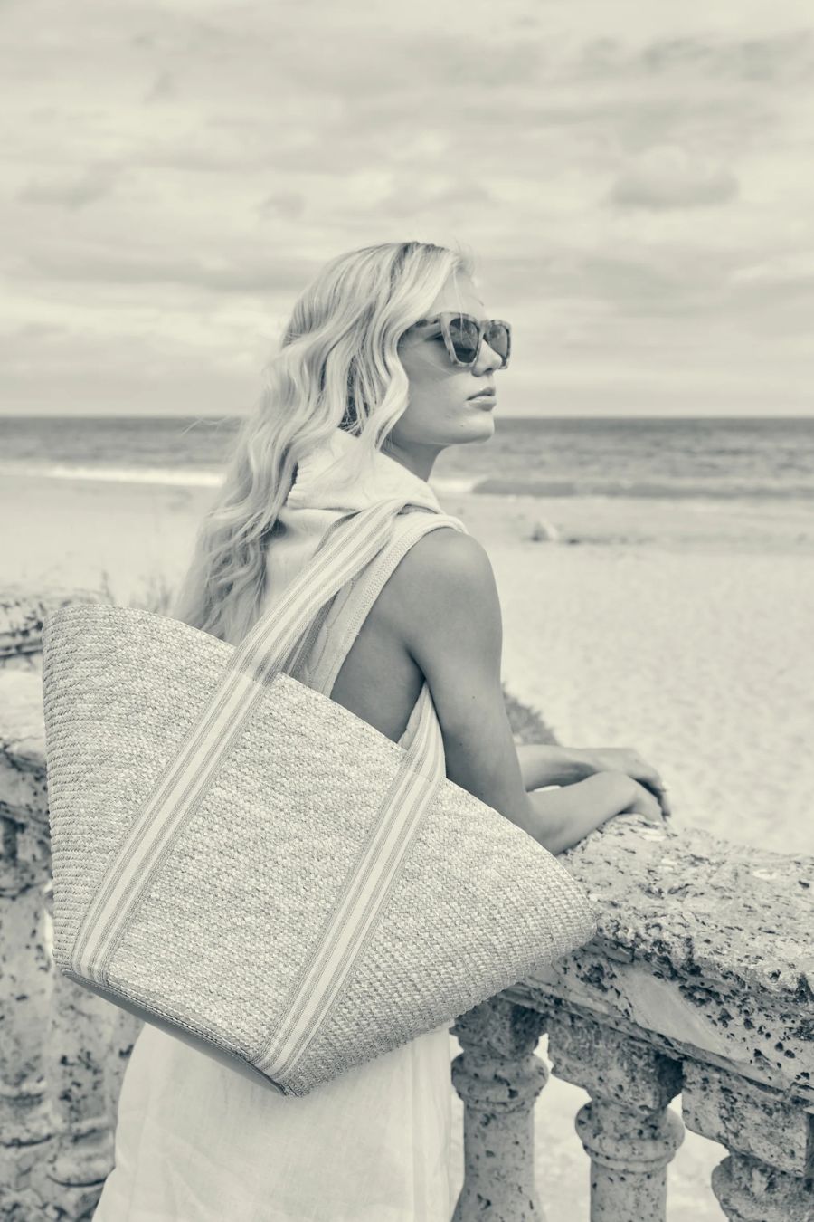 The Arden Tote in Azure