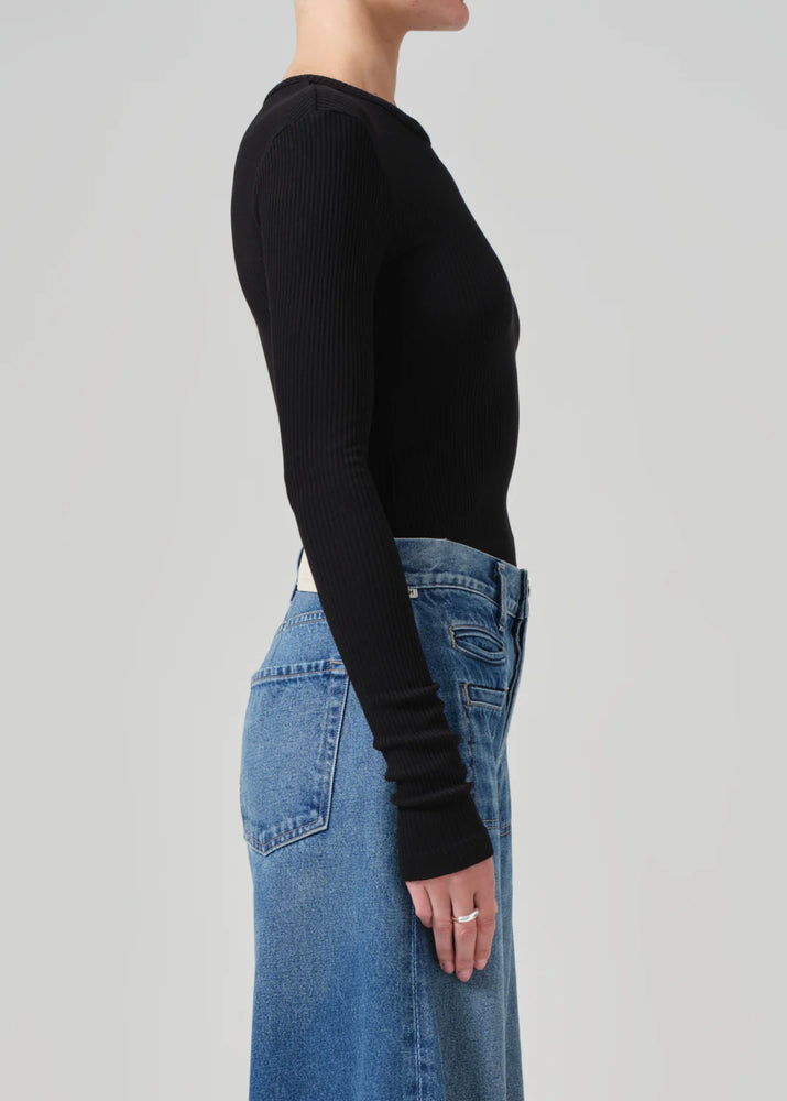 Cropped Faena Crewneck In Black