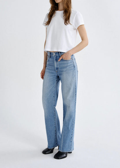 Harper Straight Jean (Weightless Stretch) in Outlook