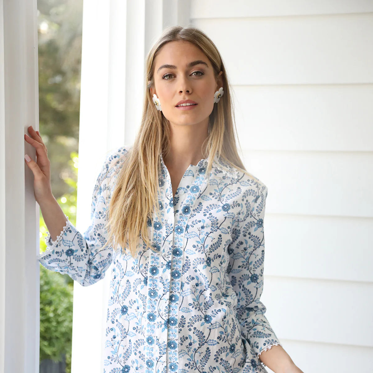 Brigitta Stud in Navy