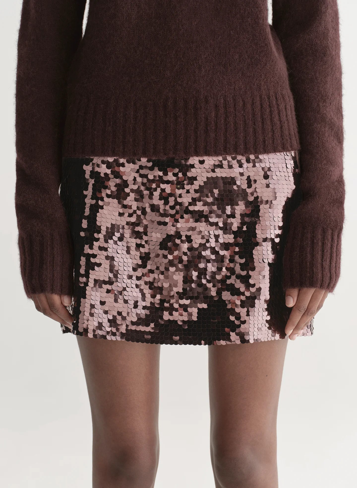 Cleo Sequin Mini Skirt in Merlot