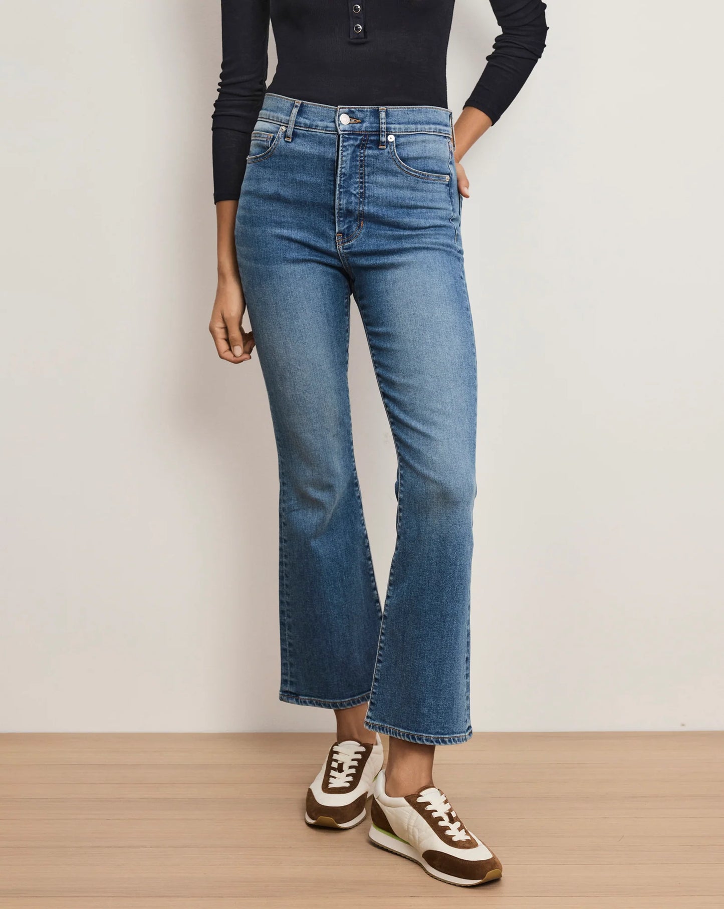 Carson Kick-Flare Jean in French Kiss