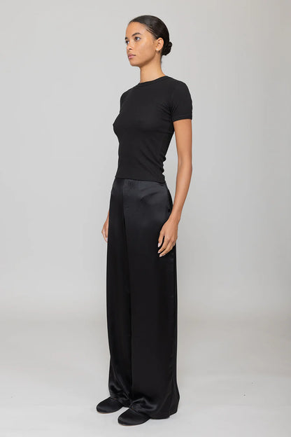 Kelly Slim Fit Tee in Black