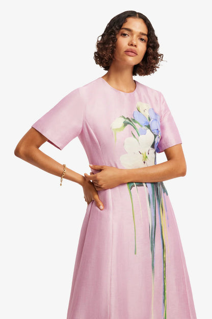 Caroline Short Sleeve Midi Dress in Bouquet Print in Pastel Pink