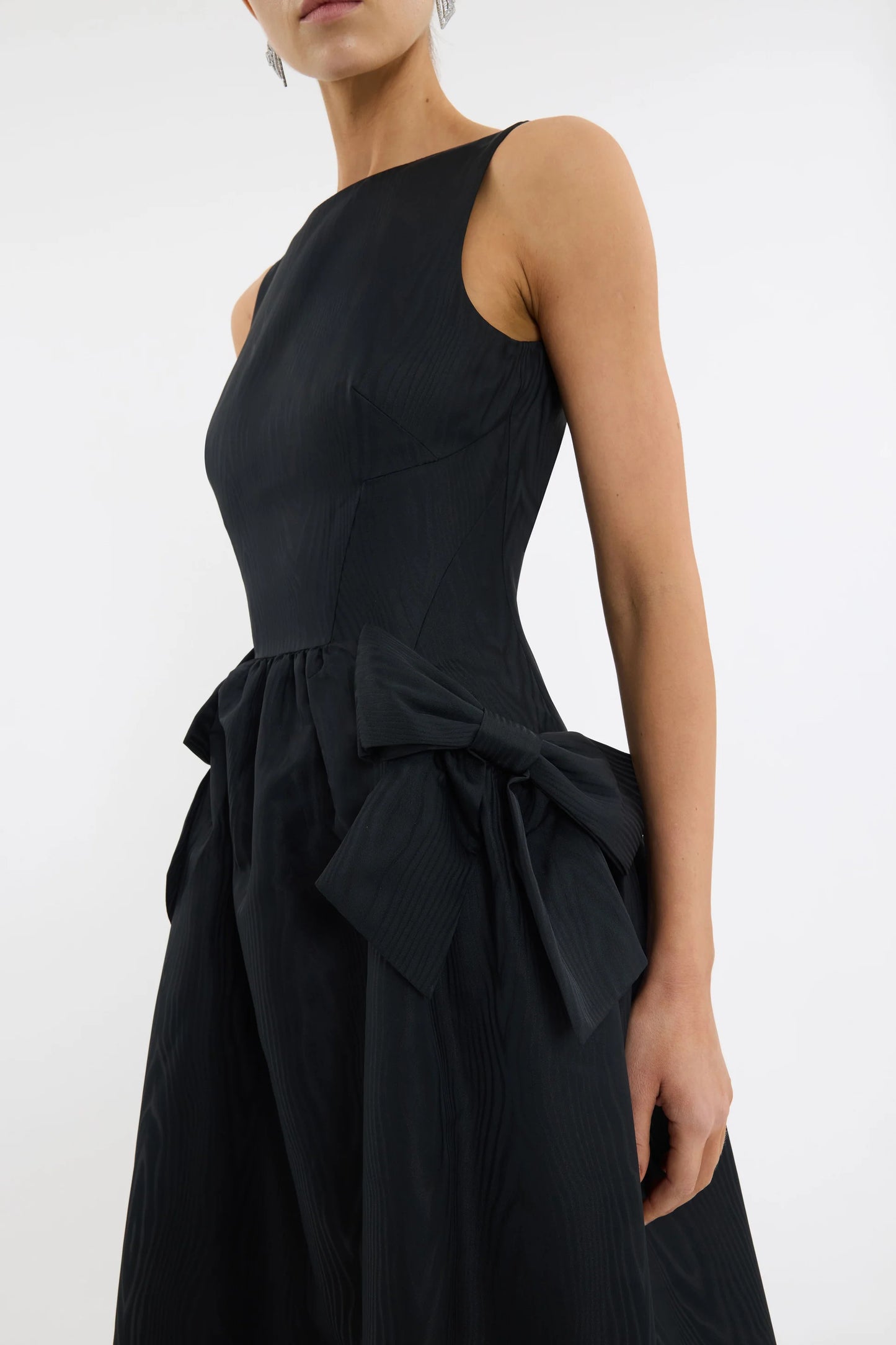 Narcissa Midi Dress in Black
