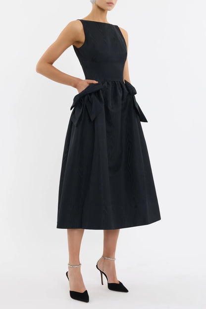 Narcissa Midi Dress in Black