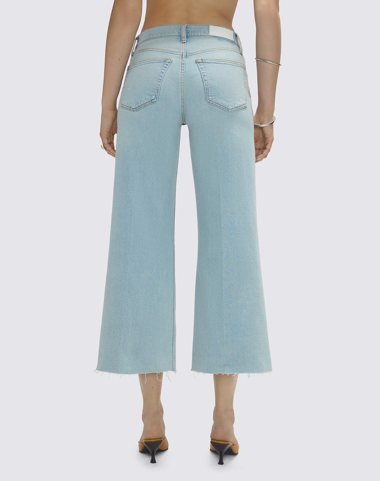 Comfort Stretch Mid Rise Wide Leg Crop in Ola Indigo