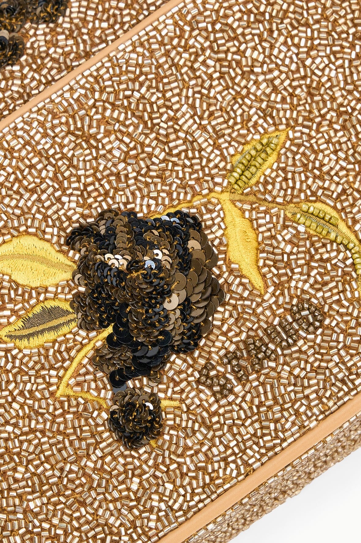 Tommy Beaded Bag in Vintage Floral