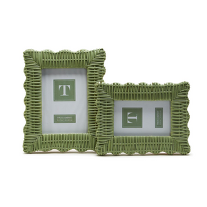 Green Wicker Weave Photo Frame in 4"x 6" and 5"x 7"
