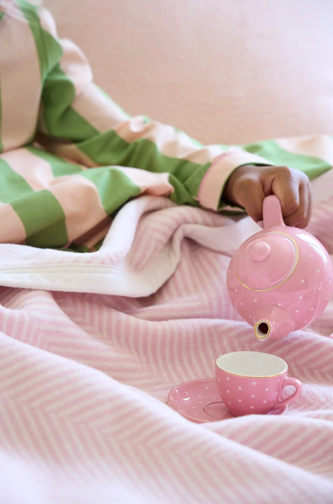 Harborview Herringbone Blush Blanket