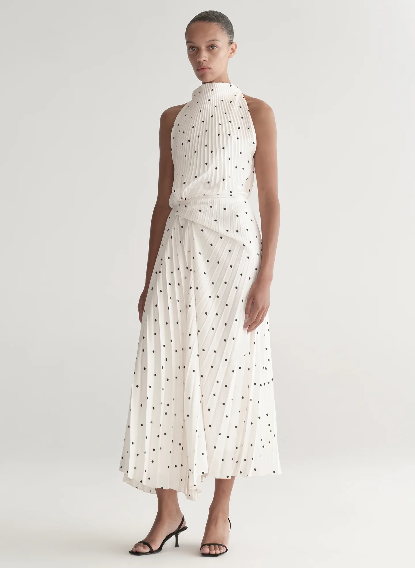 Simona Pleated Midi Dress in Cream/Black