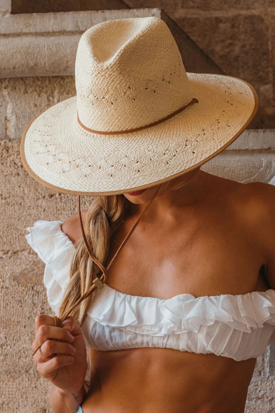 Small/Medium Fiji in Natural/Tan