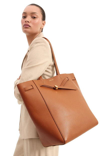 Veronica Beard Dash Tote in Hazelwood