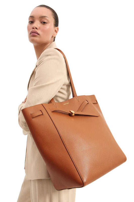 Veronica Beard Dash Tote in Hazelwood