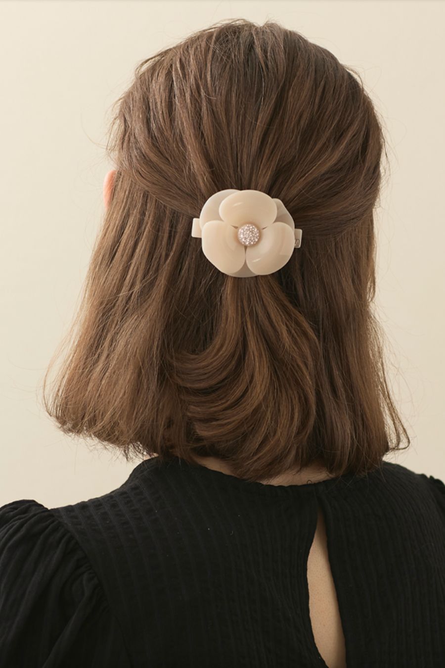 Camelia Barette in Ivory