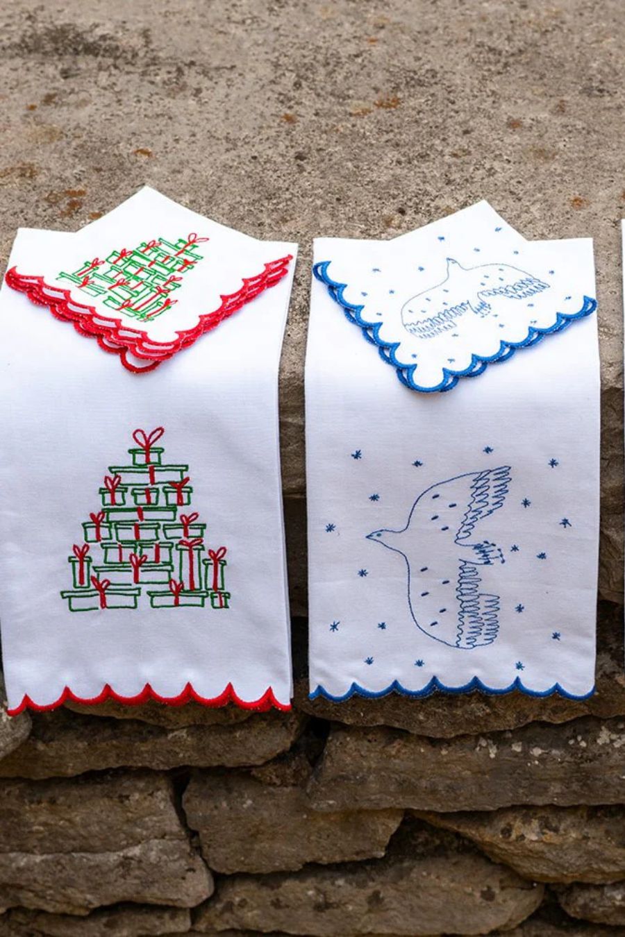 Embroidered Christmas Tree of Gifts Cocktail Napkin | Set of 4