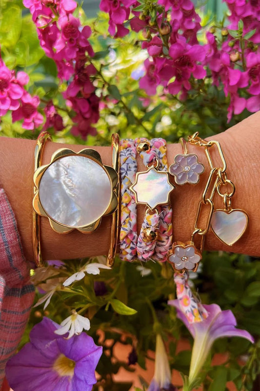 Heart Charm Link Bracelet in MOP