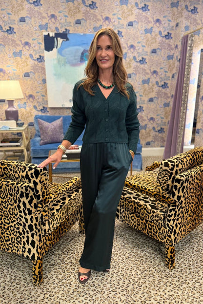 Jolie V-Neck Cropped Cashmere Cable Knit Cardigan in Sacremento