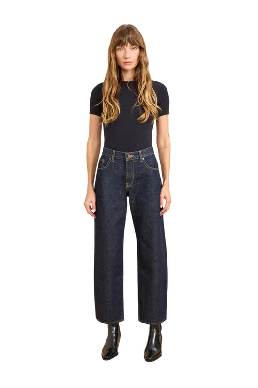 Marilyn Mid-Rise Barrel Jean in Colin