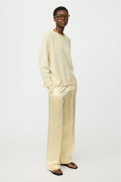 Boyfriend Crewneck in Waxed Paper