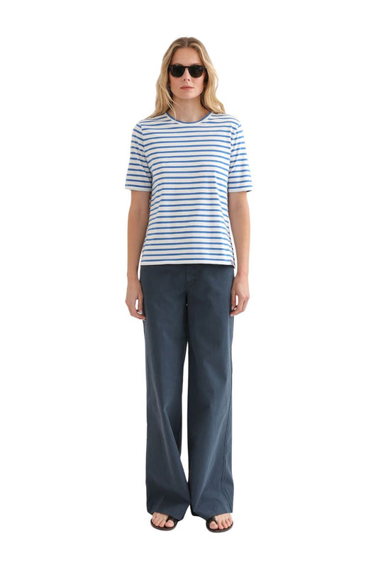 The Modern in White/Royal Blue