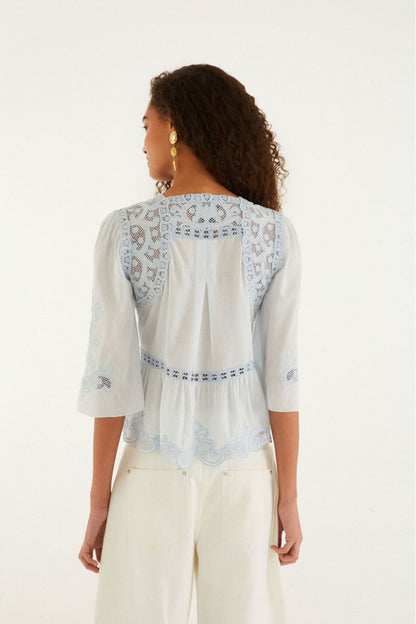 Richileiu Blouse in Light Blue