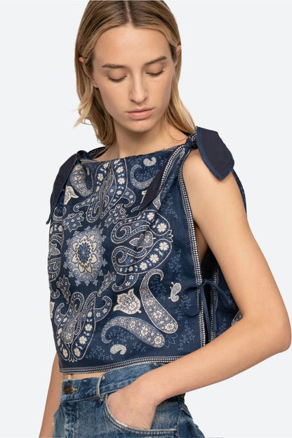 Emelina Print Sleeveless Top in Navy