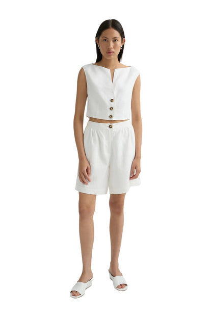 Dakota Short in Ivory