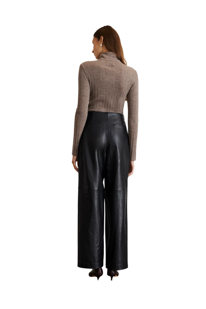 Jackson Pant in Black