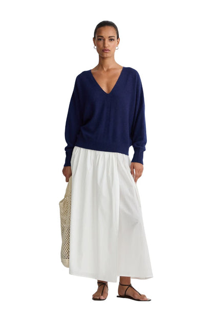 Softest Silk Cashmere V-Neck in Eclipse