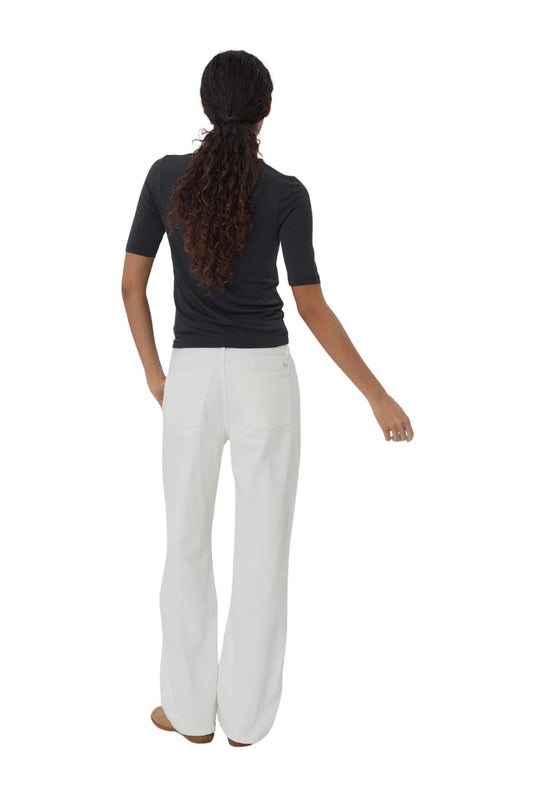 Everyday Jean in Milk