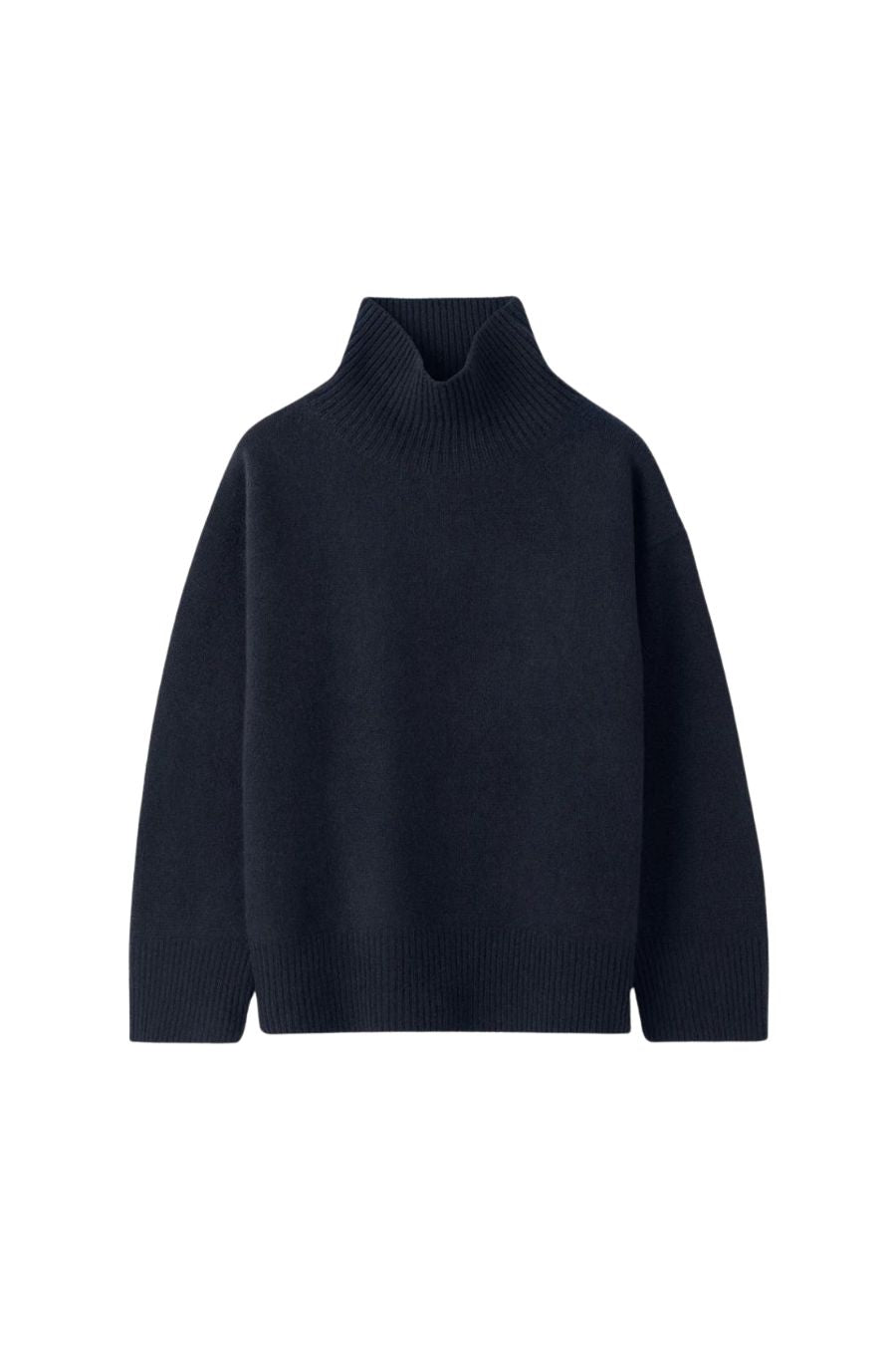 Boyfriend Turtleneck in Navy