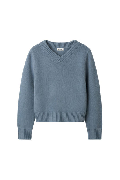 Chunky V Neck in Retro Blue