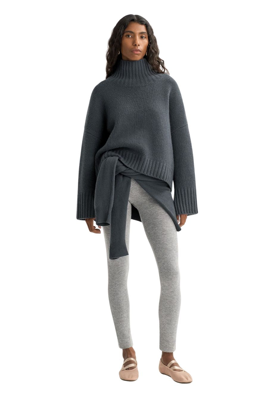 Girlfriend Turtleneck in Anthracite