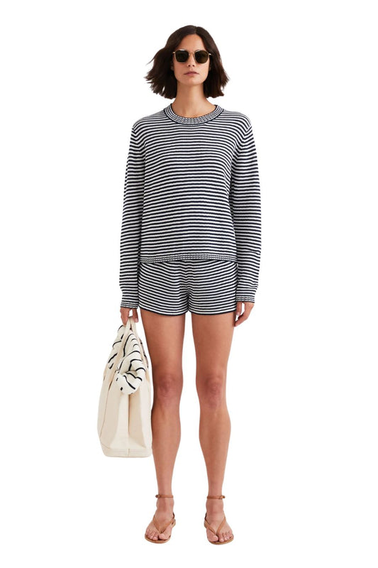 The Peyton in Navy/White